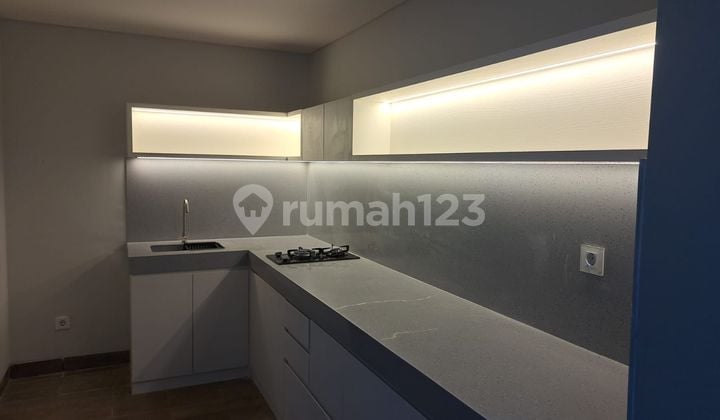 Rumah 2 Lantai Siap Huni Di Sumarecon