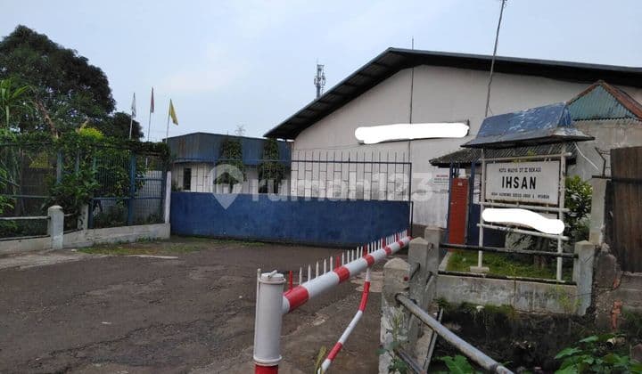 Pabrik Ex Cat Rambut di Belakang Summarecon Bekasi