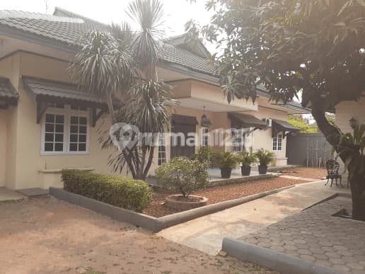 Rumah Hoek Strategis di Pondok Bambu, Duren Sawit, Jakarta Timur