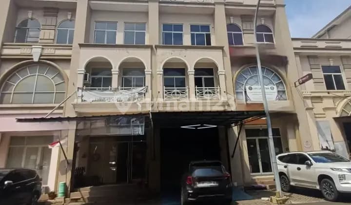 2.5 Story Shop House in Grand Galaxy Park