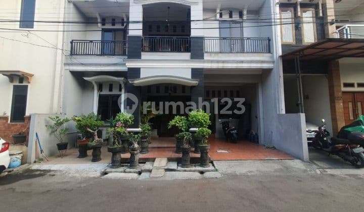 For Sale Beautiful House in Batujaya Town House Housing, Condet, East Jakarta
