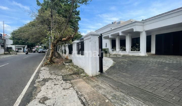 Dijual Rumah Pinggir Jalan Raya di Cipete Jakarta Selatan