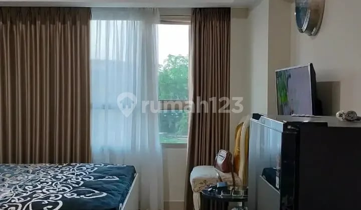 Apartment Springlake Studio Tower Fressia Lantai 2 Semi Furnished