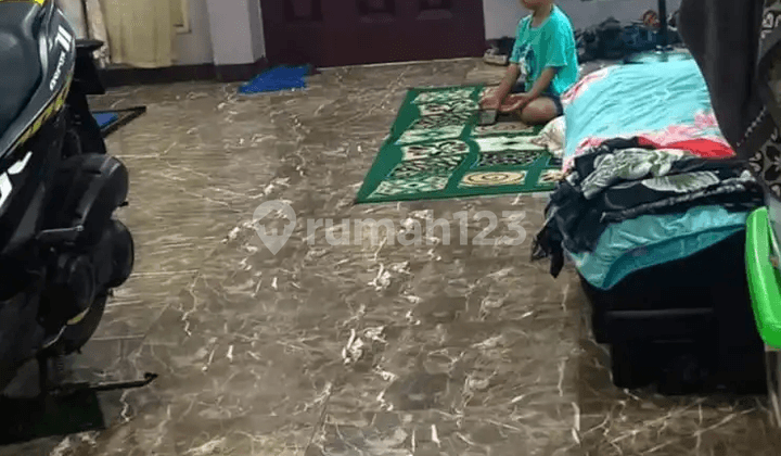 House Plus 8 Rental Rooms in Mampang Prapatan, South Jakarta