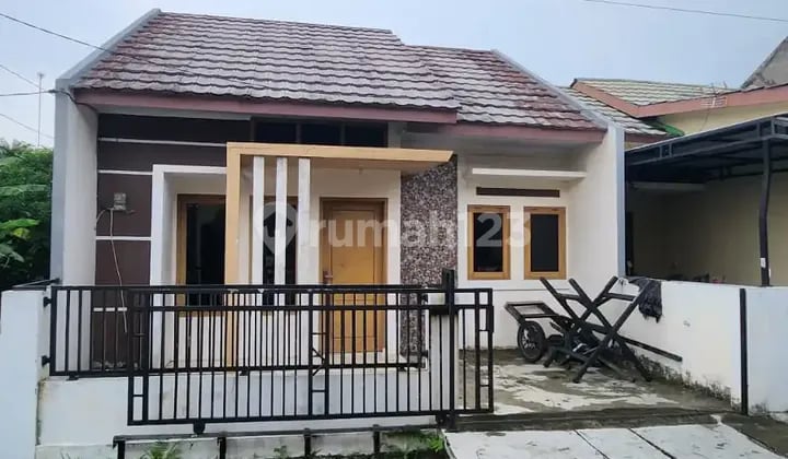 Rumah Hook Di Jl. Kavling Melati 3 Perwira Bekasi Utara