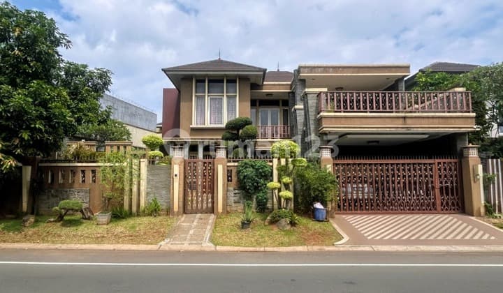 Aesthetic Modern Minimalist House in Cibubur Tourism City