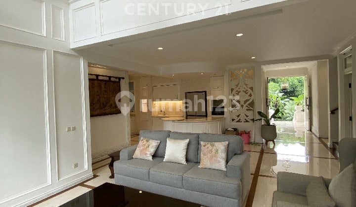 Rumah Mewah Di Lingkungan Tenang Dan Premium Pondok Indah