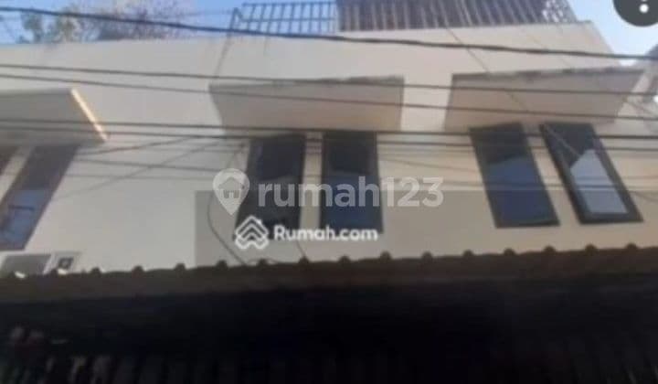 Rumah di Tanjung Duren 3 Lantai Gang 1 Sedan