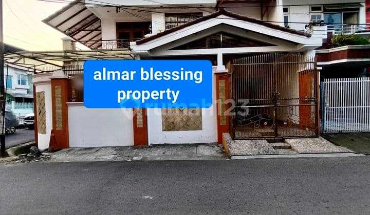 Rumah Bagus Hoek Tanjung Duren Jalan 2,5 Mobil