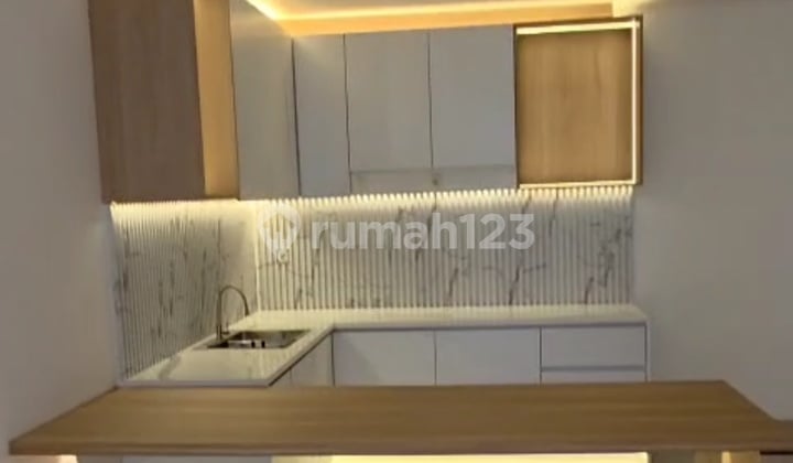 New House in Duri Kepa, 2-Car Road