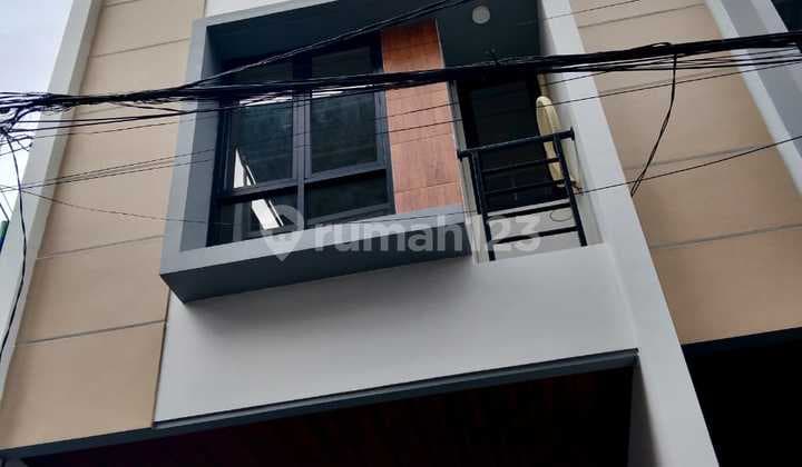 Tanjung Duren House Motor Street 2