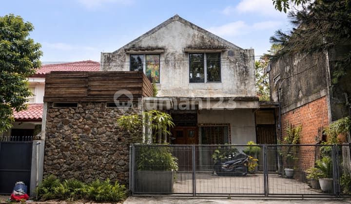 Rumah Unik Gaya Indutrialis Komplek Cirendeu Harga Terbaik