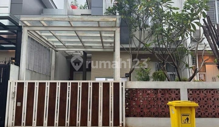 Rumah 2 lantai siap huni dalam Cluster Ekslusive dekat Pintu Tol Krukut Desari.
