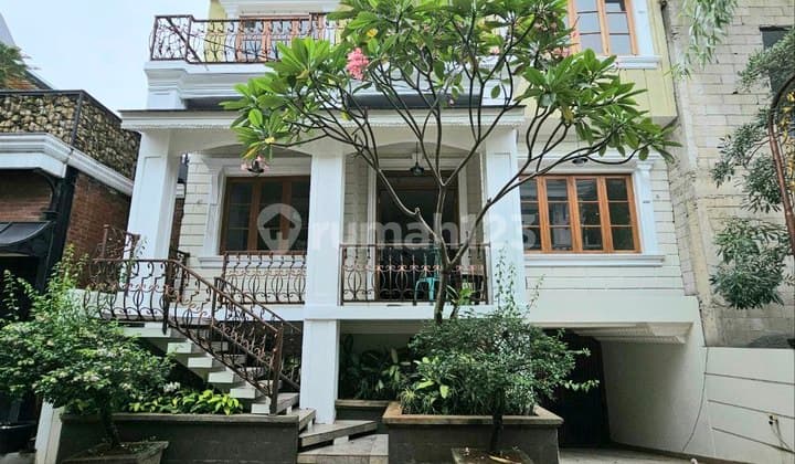 Rumah Cluster Cirendeu Dekat Bali View