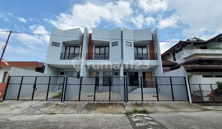 Rumah Komplek Cinere Estate Terdepan