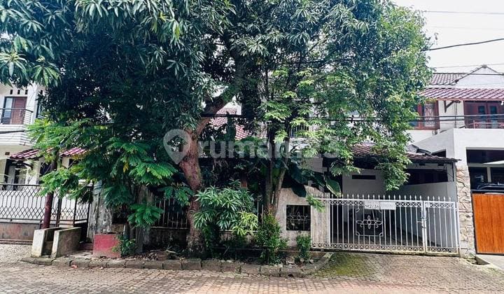 Komplek Tenang dengan One Gate System dan Jalan Lebar Dua Mobil.