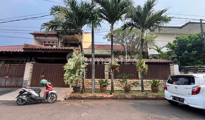 Rumah Komplek Elite Cinere Nuansa Etnik Indah