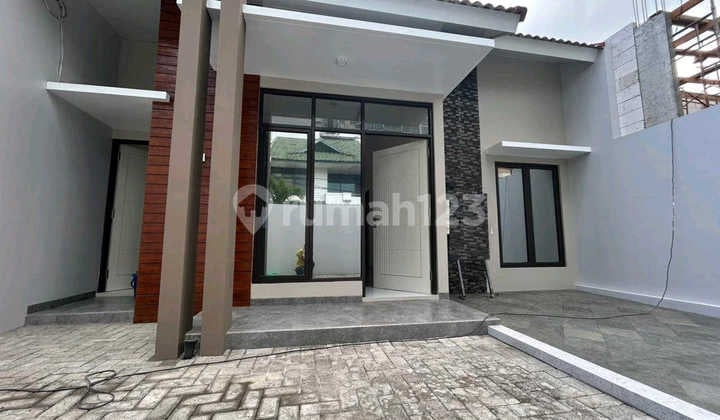Dijual Rumah Kencanasari Timur Dukuh Pakis Surabaya Ron.a2784