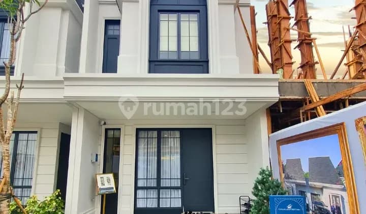 Citra Garden Bekasi, a two-story residence with strategic access just 5 minutes from the toll gate.