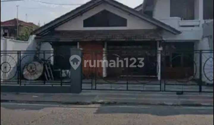 Jual Cepat Rumah Siap Huni Cocok untuk Ruang Usaha di Jalan Sriwiya Bkr Bandung