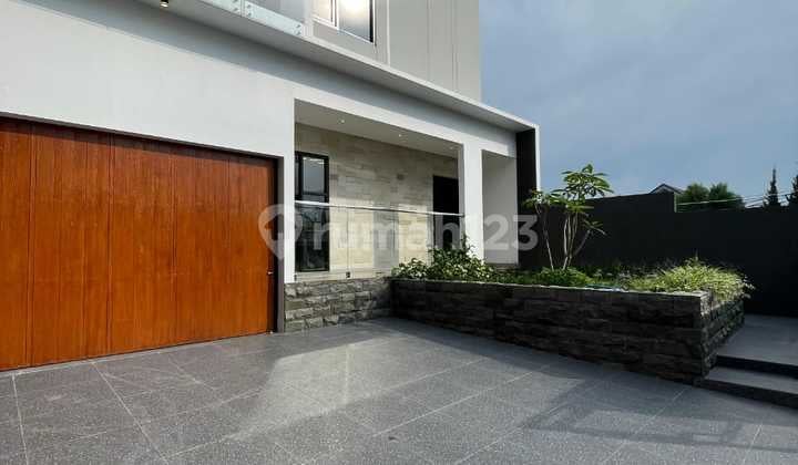 Rumah Terbaik Harga Terjangkau Bangunan Baru di Komplek Elit Setiabudi Regency Bandung