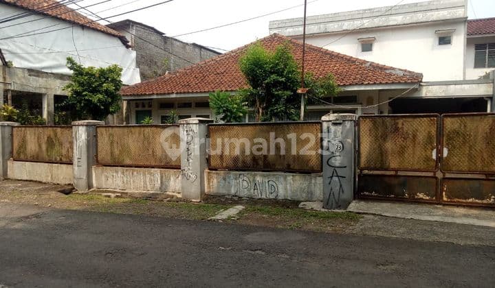 Rumah Asri 1.5 Lt di Bawah Istana Bogor