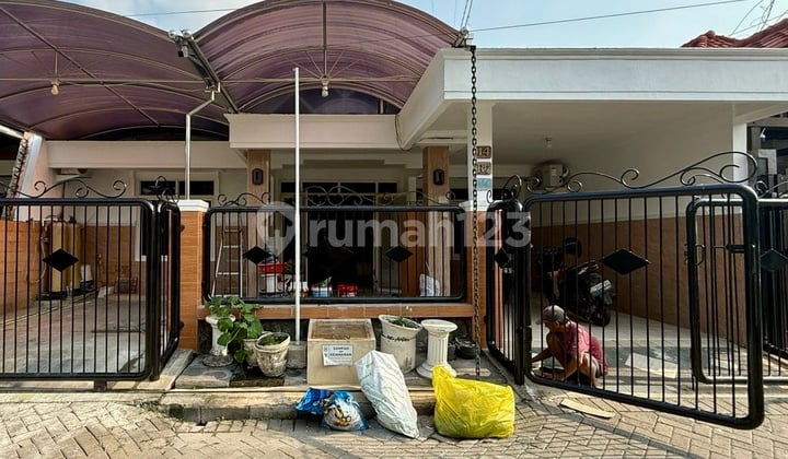 Wisma Mukti Dekat Merr, Hokky, Galaxy Mall