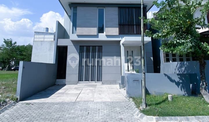 Graha Family Dekat Pakuwon Mall, Citraland dan Nasional Hospital