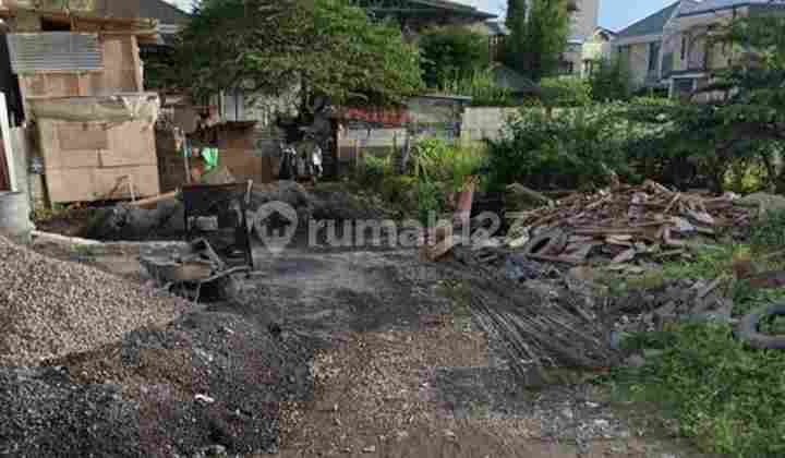 Tenggilis Mejoyo Selatan dkat Ubaya