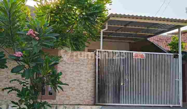 Rumah Mojoarum dekat Galaxy Mall Surabaya Timur