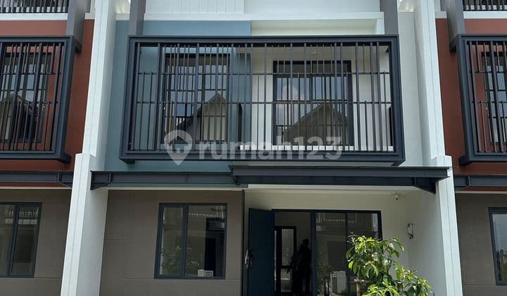 Dijual Cepat Rumah 2 Lantai di Leonora Gading Serpong, Tangerang