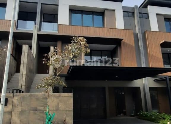 Dijual Cepat Rumah 2 Lantai di Cluster Kazumi The Zora BSD, Tangerang Selatan