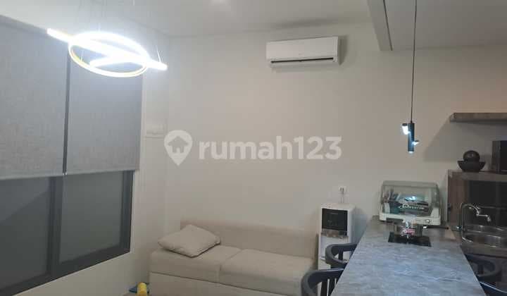 Rumah 2,5 Lantai + Atticroom di Myza Cosmo BSD, Tangerang Selatan