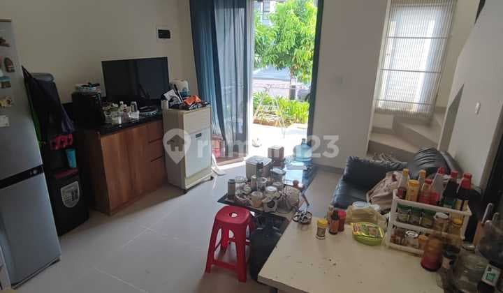 Dijual Cepat Rumah Semi Furnish di Baroni Summarecon Serpong, Tangerang