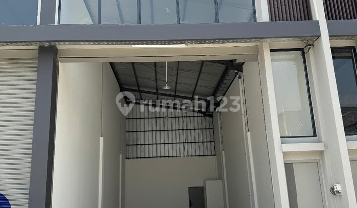 Dijual Cepat Gudang Multiguna di Duta Indah Starhub, Benda Tangerang