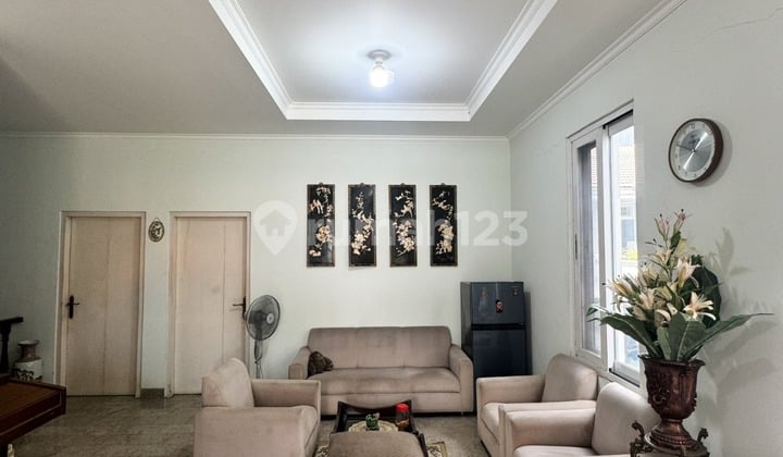 Dijual Rumah 2 Lantai, Hoek di Jl. Kesehatan, Petojo, Jakarta Pusat