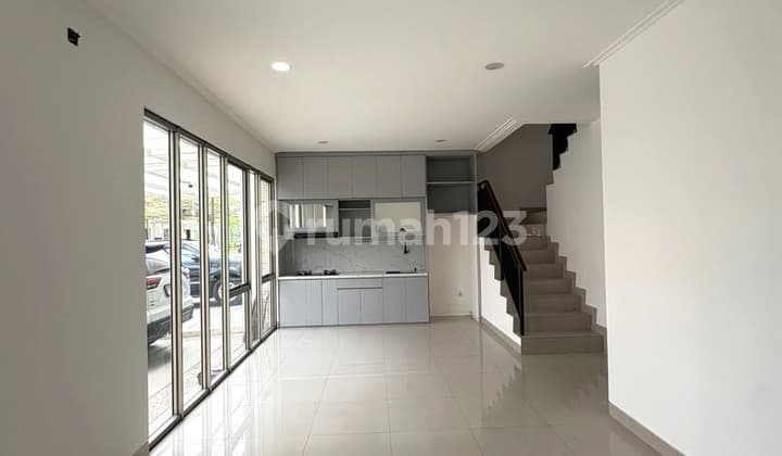 Rumah Springville PIK 2 8x10 3+1KT Semi Furnished Lokasi Terdepan