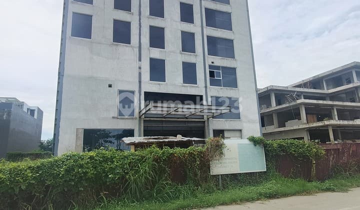 Kavling Komersial Manhattan Avenue PIK 2 1690m2 Hadap Jalan Raya