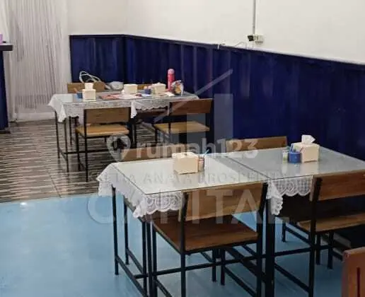 Ready-to-Use 1-Story Commercial Space on Mainroad Buah Batu 2-Way