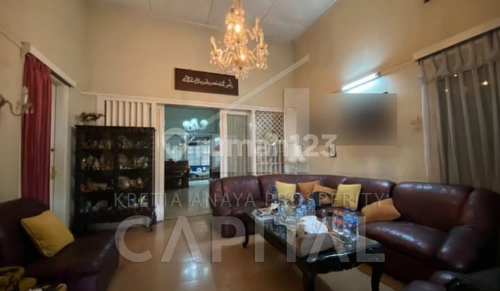 Rumah Lama Terawat Lokasi Strategis di Sayap Sukajadi