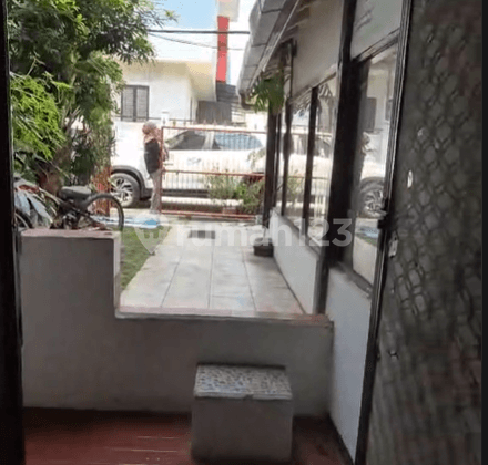 Rumah Tua Hitung Tanah 108m2 Harga di Bawah NJOP di Kelapa Gading