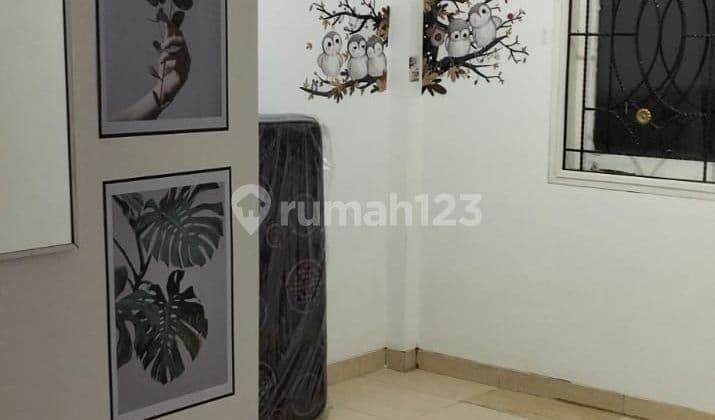 For Sale: Corner Boarding House in South Rajawali
