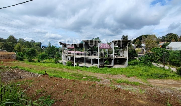 Tanah Ada Bangunan Ex Sekolah Internasional Di Dago Pakar Bandung