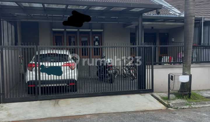 Ready-to-Live House in Holis Indah 2 Park, 24-hour Security.