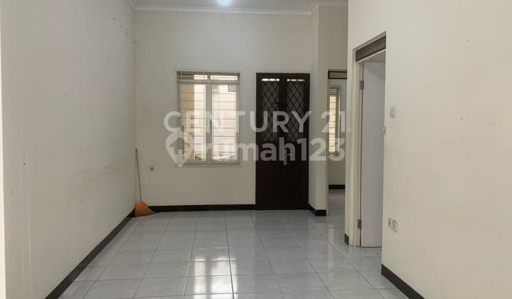 Rumah Siap Huni Di Taman Holis Indah 2 Bandung