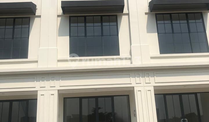 Disewakan Ruko Lokasi Strategis 2 Lantai Hadap Mall Terbaru