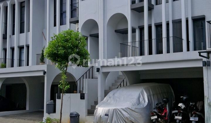 Aether Greenwich 3-Story House, Rare 8-Position Hook Width