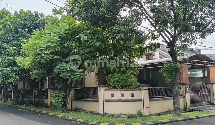 Di Jual Rumah di Villa Dago