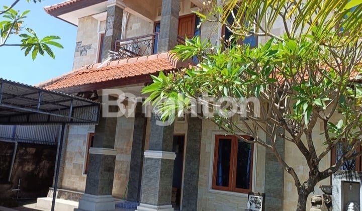 Rumah Dua Lantai di Sesetan Denpasar
