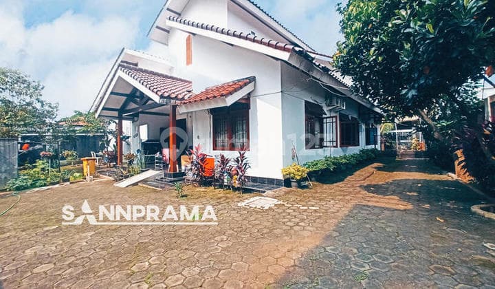 Rumah Mewah Pinggir Jalan Raya Kelapa Dua Tugu Depok